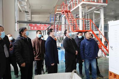 濮陽市組建市黨外專家&ldquo;科創(chuàng)中國&rdquo;志愿服務(wù)團(tuán)樹立服務(wù)科技經(jīng)濟(jì)深度融合新旗幟